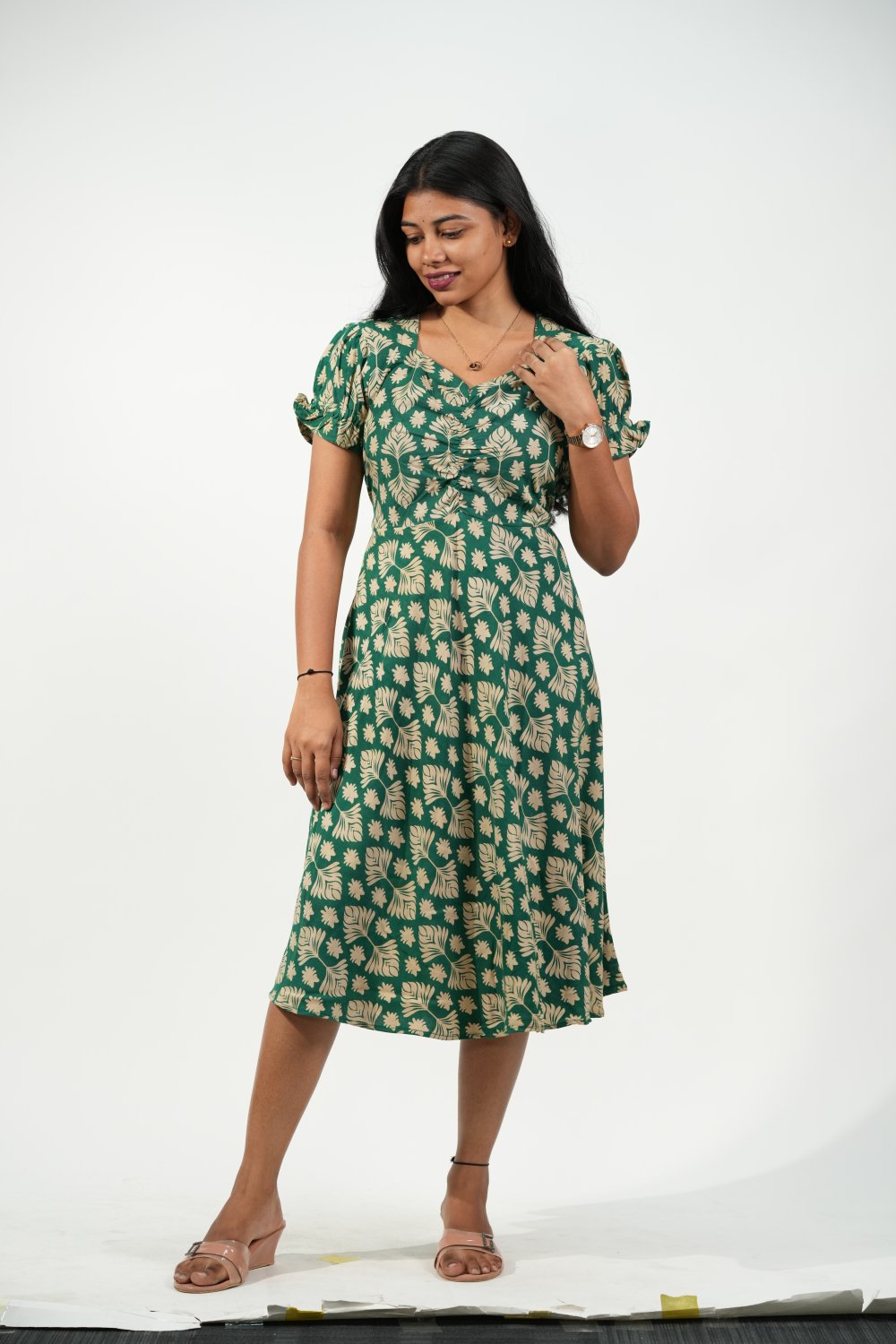 Aline Ruched Puff-Sleeve Dress (Green-Cream Floral)