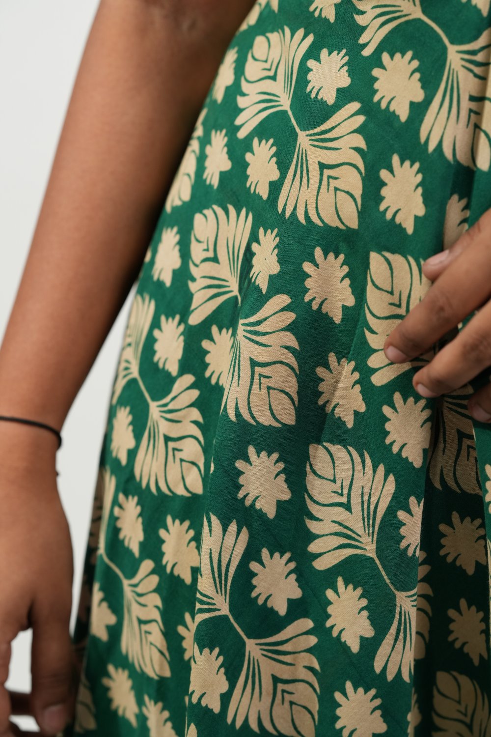 Aline Ruched Puff-Sleeve Dress (Green-Cream Floral)